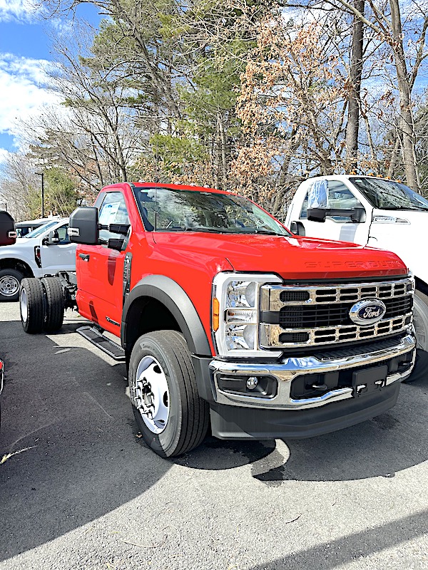 2023 FORD F-600