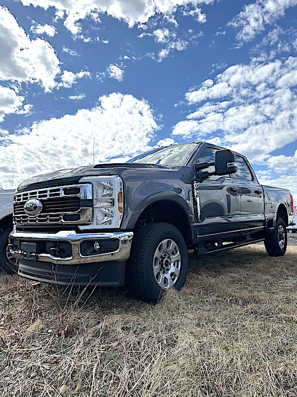 2024 FORD F-250 CREW-CAB