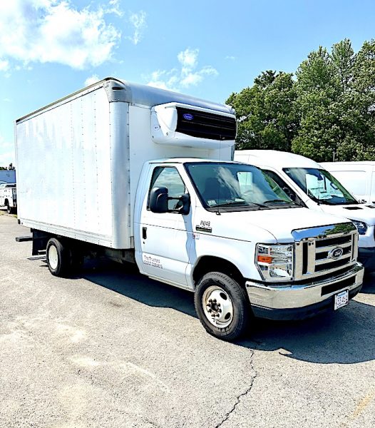 2021 FORD E-450 REFRIGERATION 14’ BOX