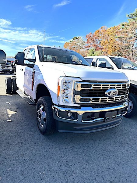 2024 FORD F-250. F-350 REGULAR CAB XL’S AND XLT