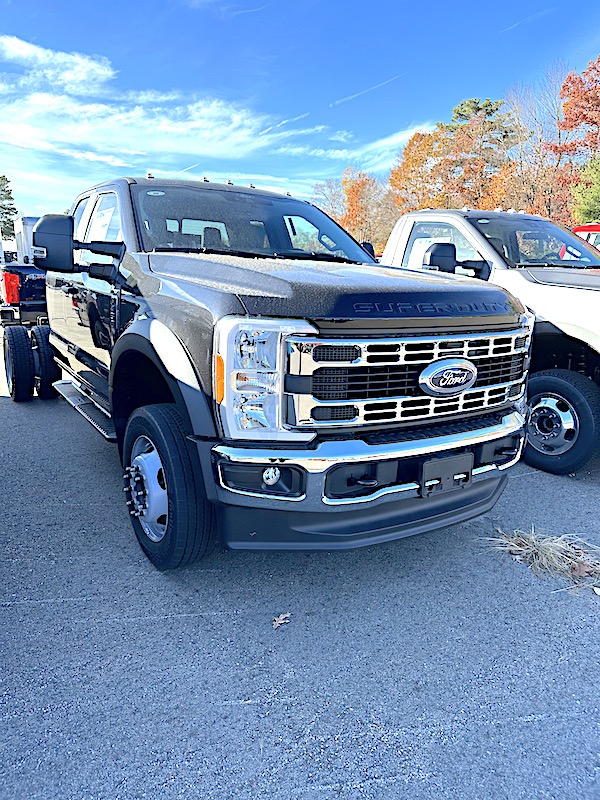 2024 FORD F-450 SUPER-CAB 4X4 CAB CHASSIS