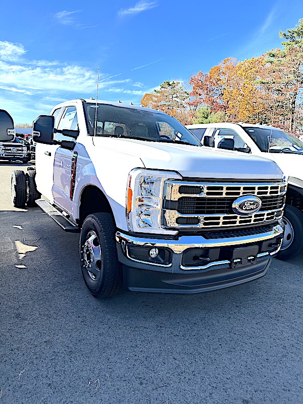 2024 FORD F-550